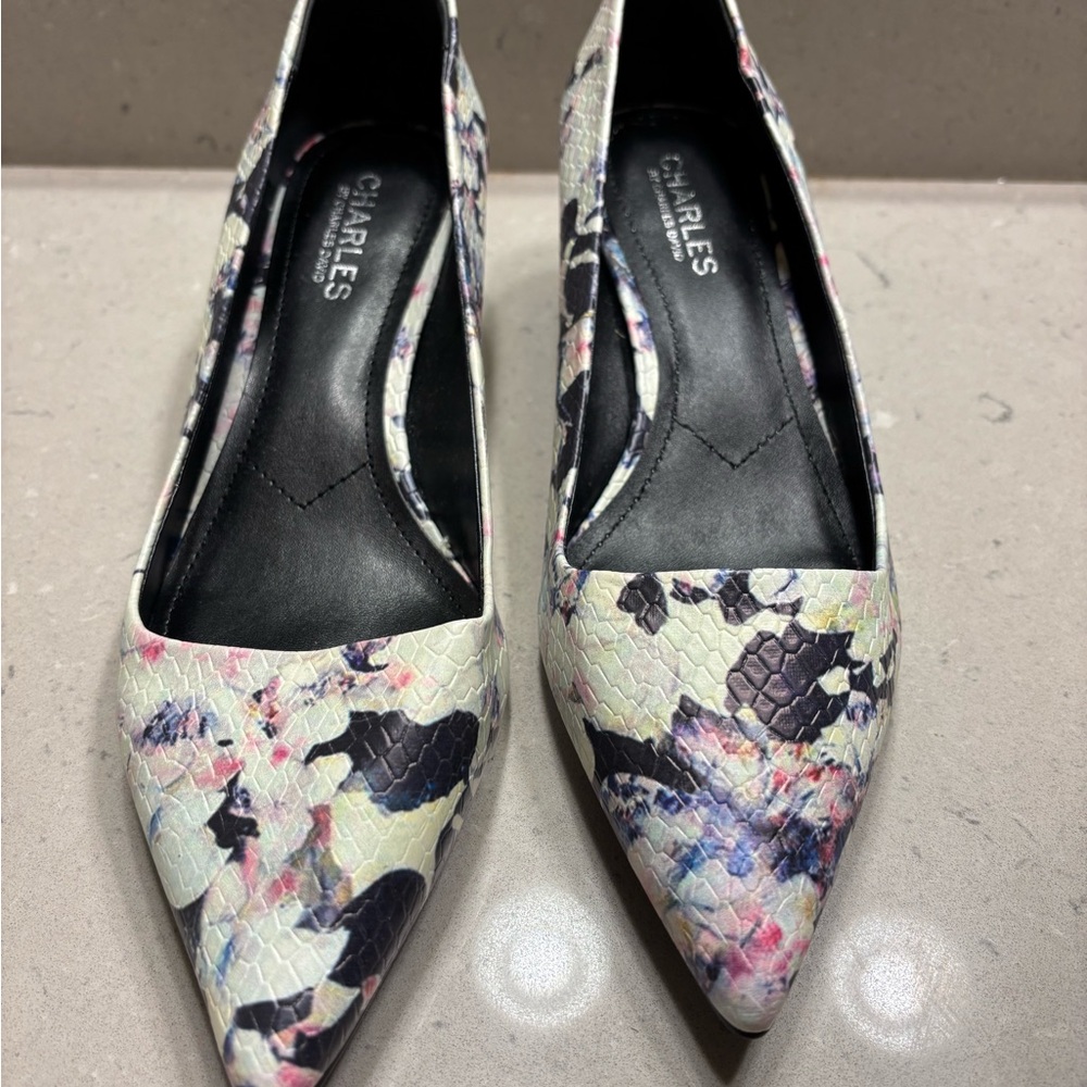 Charlies Women's Floral Patterned Heels
